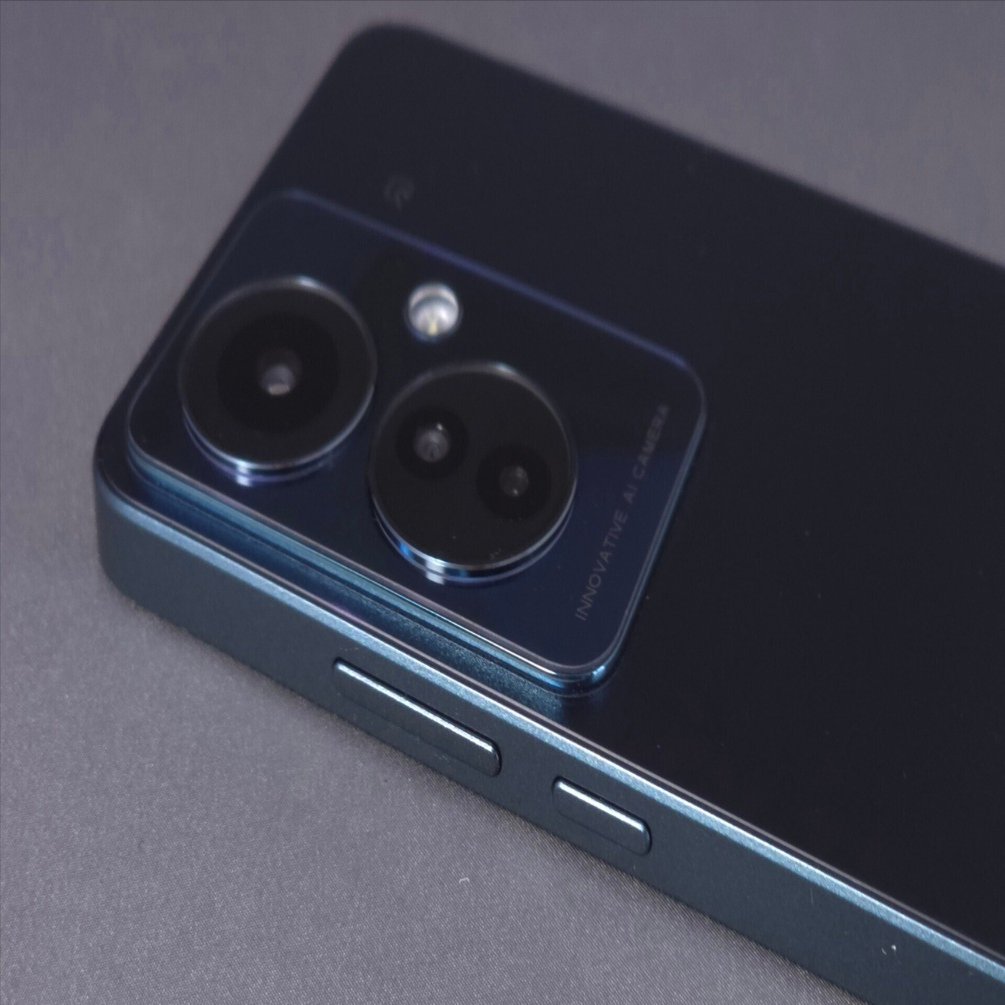 OPPO Reno11 A使用感レビュー|動作そこそこサクサクな大画面177g軽量