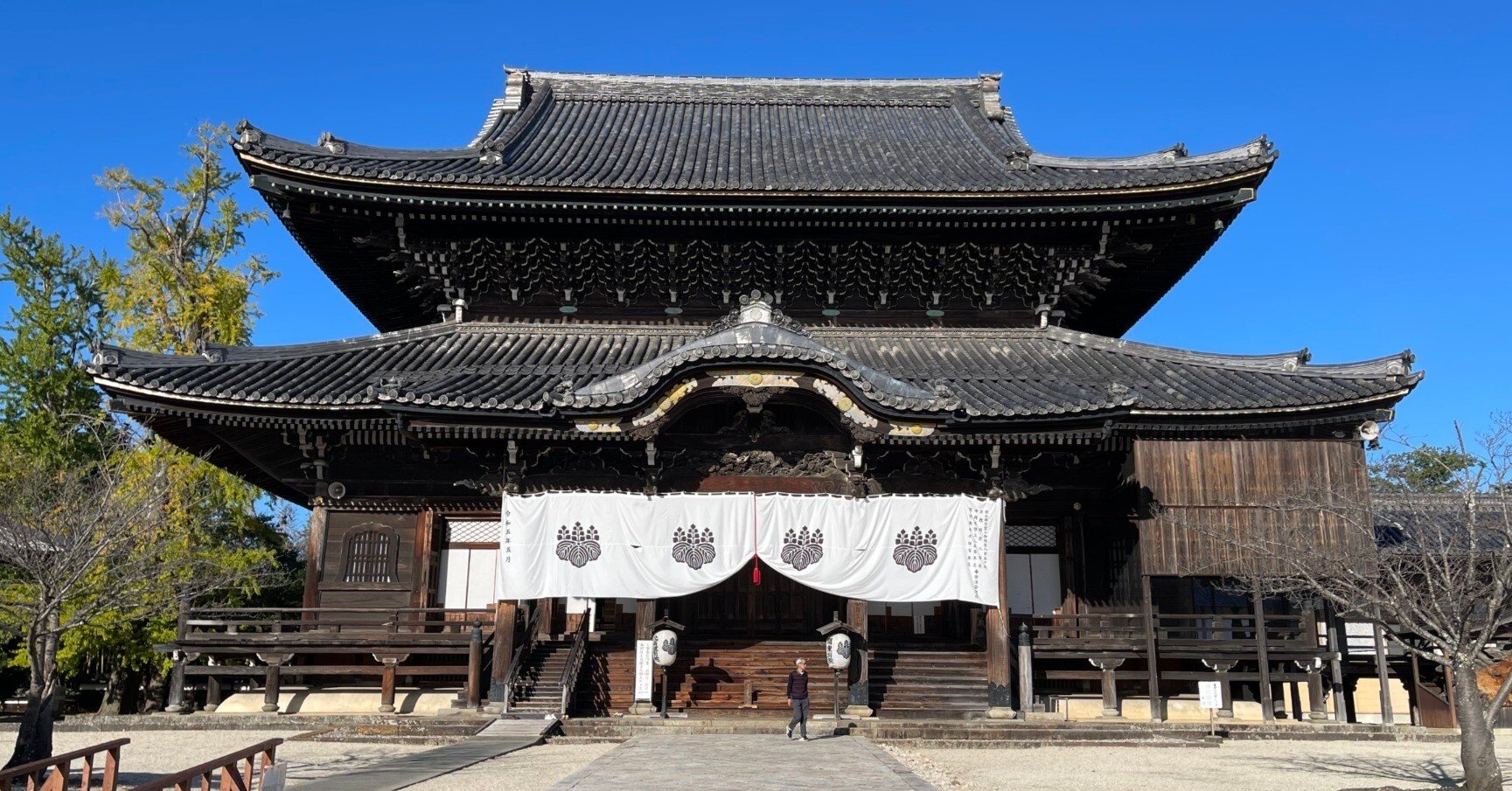 3ef767fe1b094e80fe2e17a8bf1f10