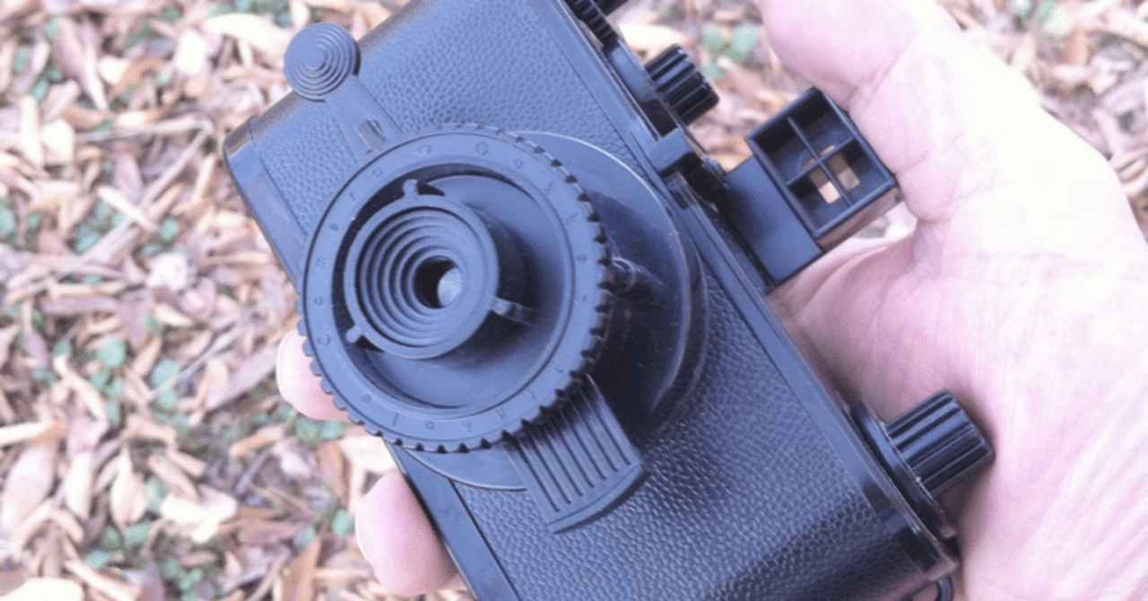 Gakkenのピンホールカメラ(2010年)｜元田中マロ