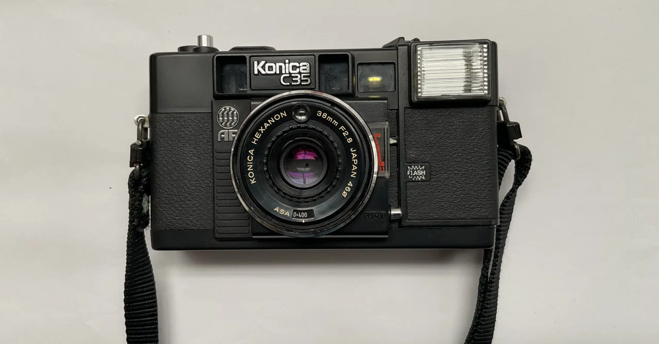 完動品❀極美品【昭和レトロなエモい写り❀】人気機 完動品❀極美品【昭和レトロなエモい写り❀】人気機