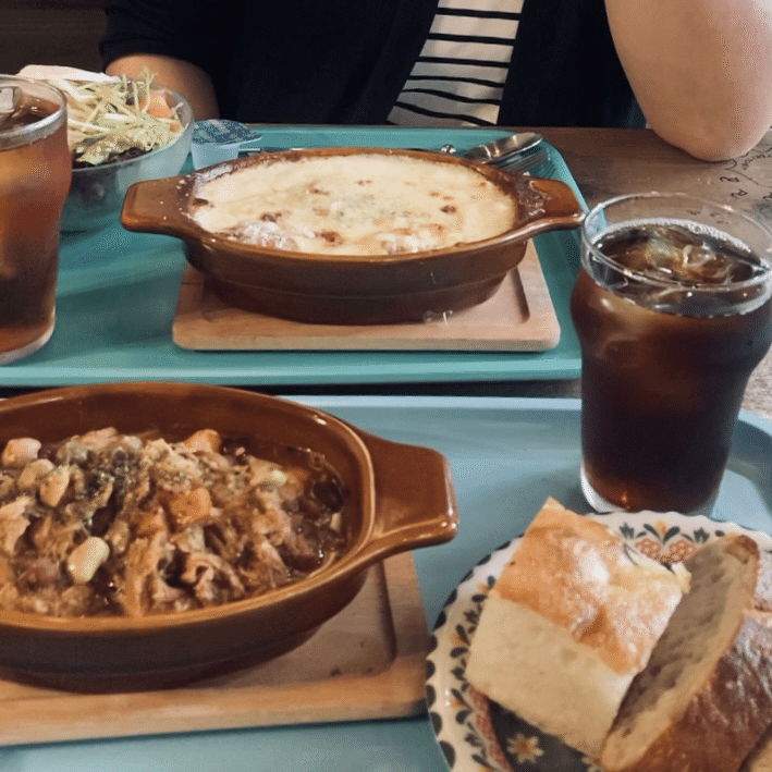 こばん 406の原点は母の手料理、実家で『ごはんが楽しみ』を読んだ話｜406