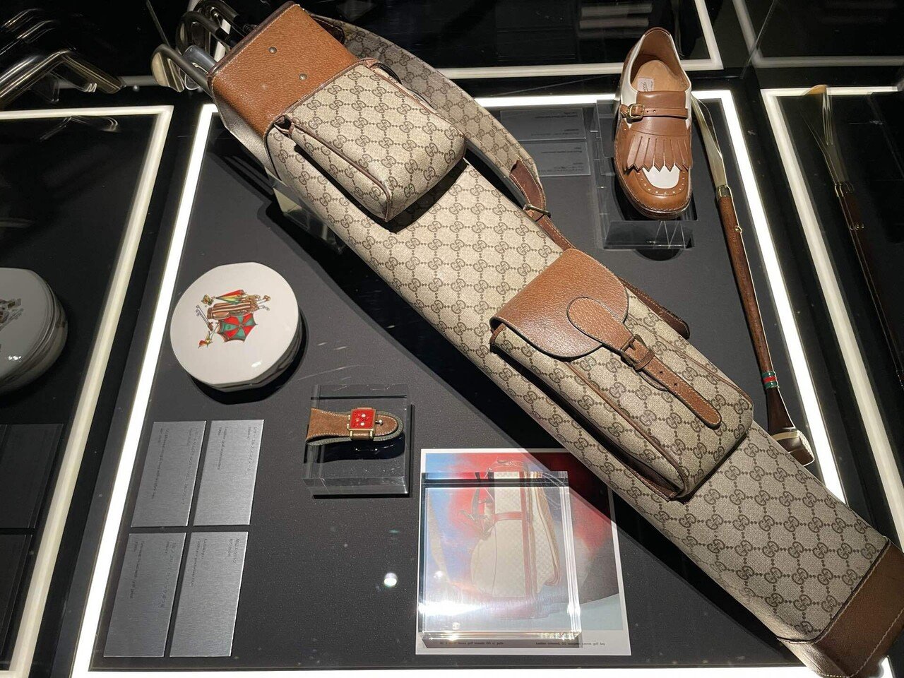 バッグだけじゃ無い！GUCCI COSMOS展で魅せられた意外なモノたち