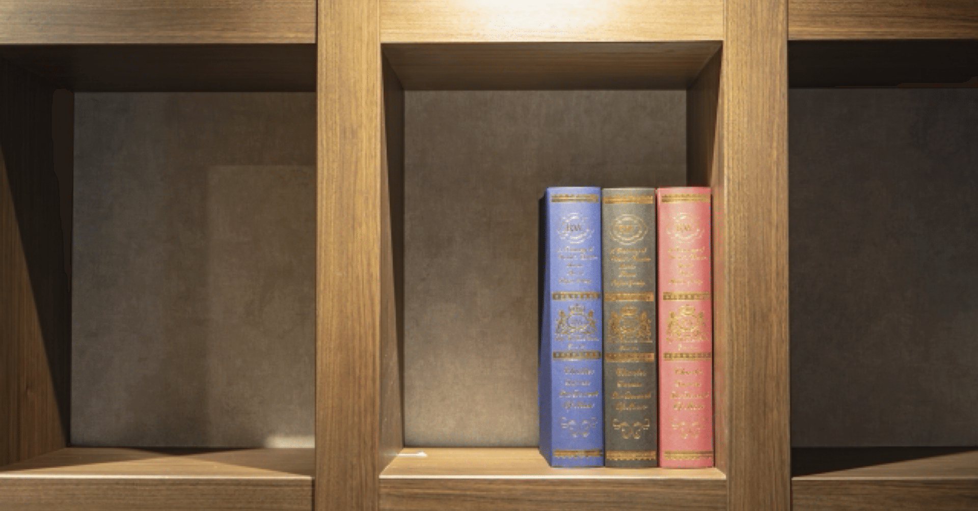 オーダーメイド収容家具・L型壁面書棚机付き。大体このぐらいの価格帯