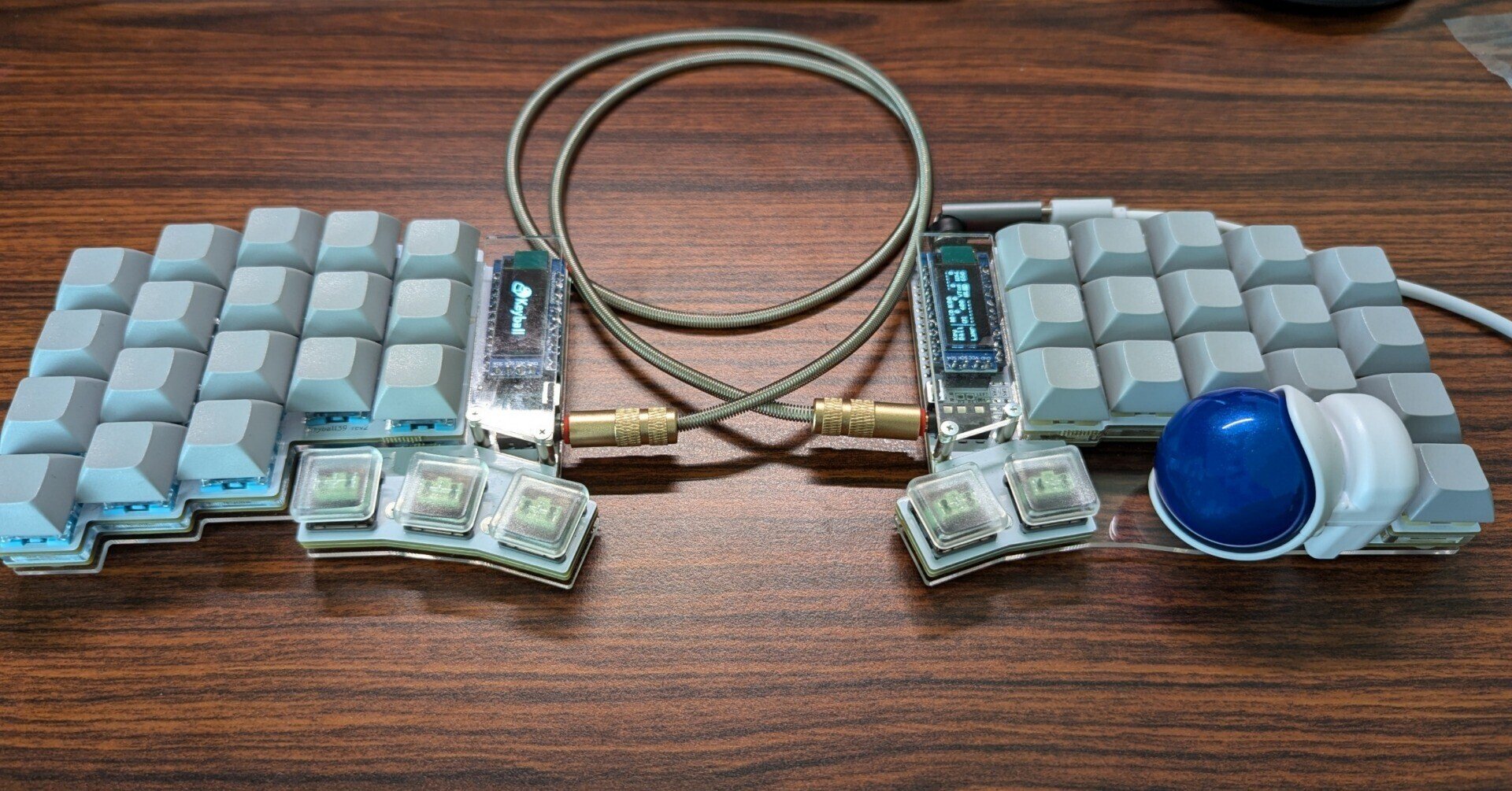 Keyball39 を CherryMX 互換キースイッチのままロープロ風にしてみた Keyball39 を CherryMX 互換キースイッチのままロープロ風にしてみた