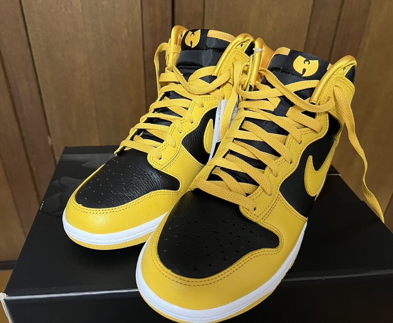 コラボスニーカー：Wu-Tang Clan × Nike Dunk High Retro PRM 