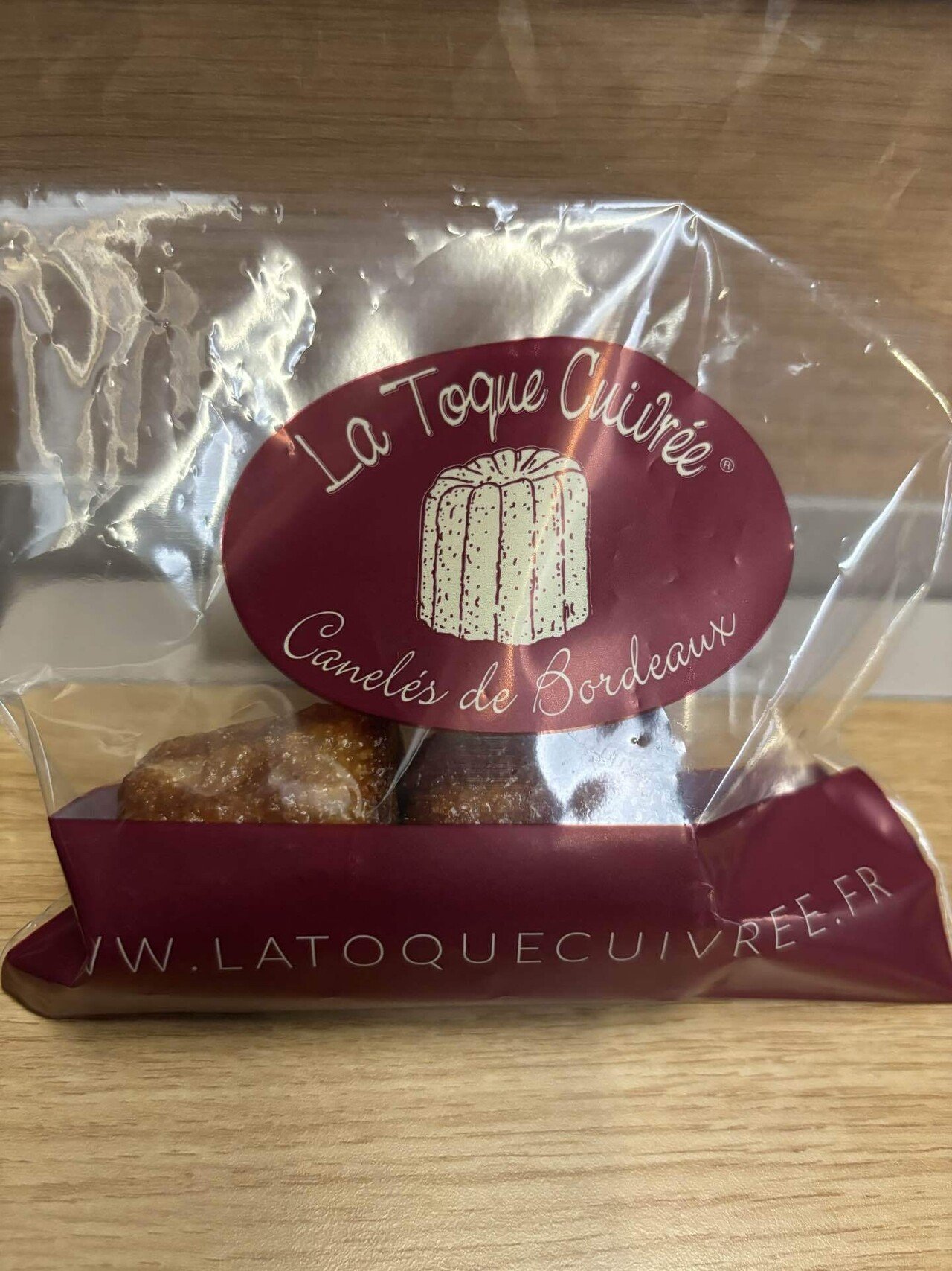 食べ比べ＞発祥の地ボルドーでカヌレを食べ比べ｜Shiba@旅と食と謎解きと