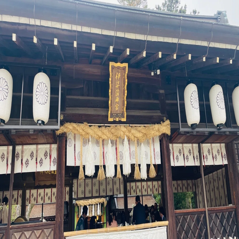 伊弉諾神社とイングランドの丘へ｜カワカミ ユキヲ