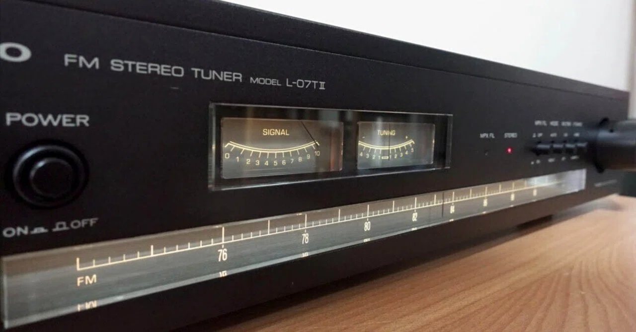 TRIO FM STEREO TUNER L-07TII 本体 TRIO L-07TII 修理調整記録3｜BLUESS Laboratory