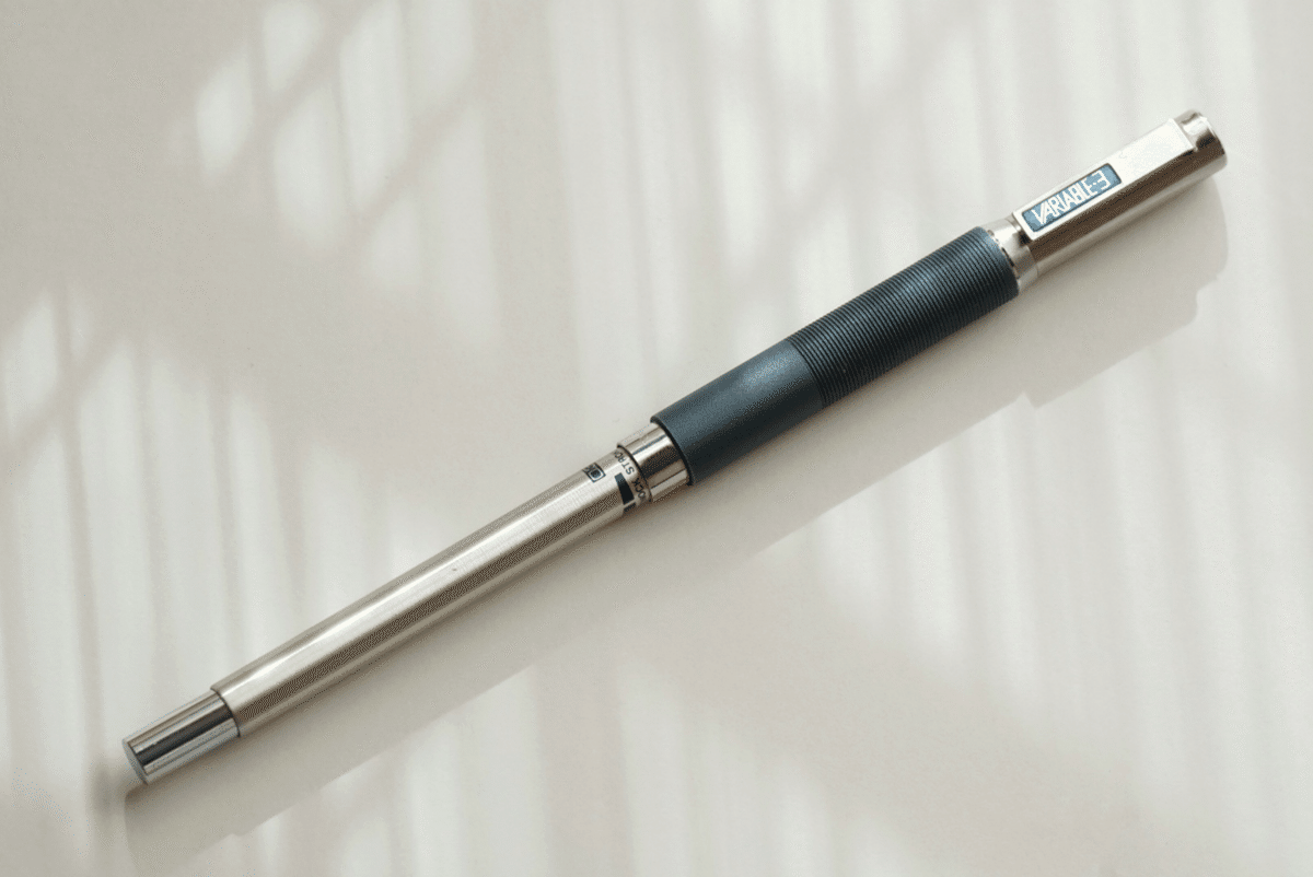 トンボ鉛筆 Tombow VARIABLE-5 ノック量可変シャープ Amazon.co.jp