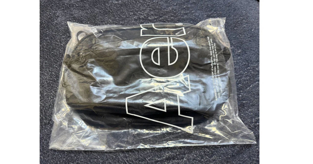 Apple Mini Pac I bought the Aer Day Sling 3 Max X-Pac|とっとこ直太郎