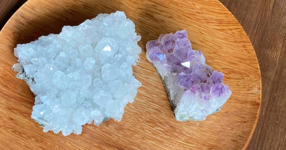 昔森で拾った謎の石 思い出の石 （宮崎県日南の海岸で拾った謎の