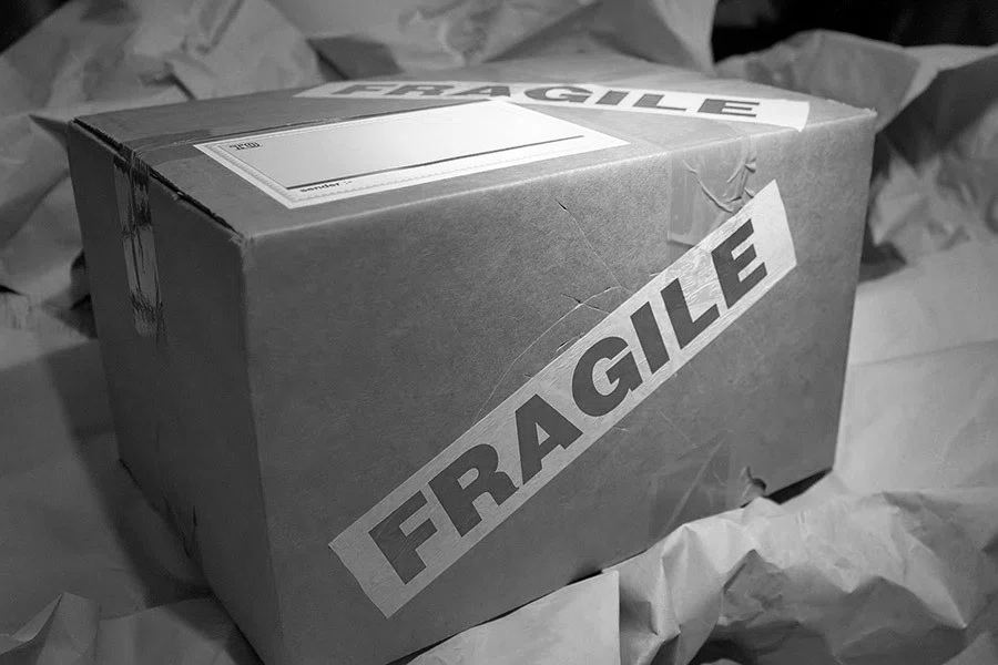 商品が破損した時にお客様にお詫びする時のメール例文とテンプレート 