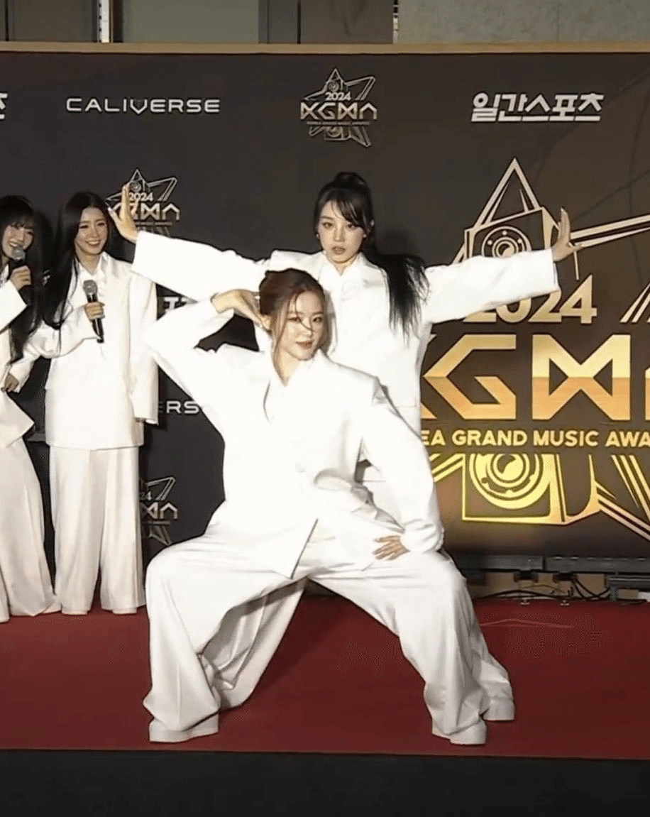 (G)I-DLE スジン　公式トレカ　サノク　事前収録　⑧ 0000000625302_peG0Hg2.jpg