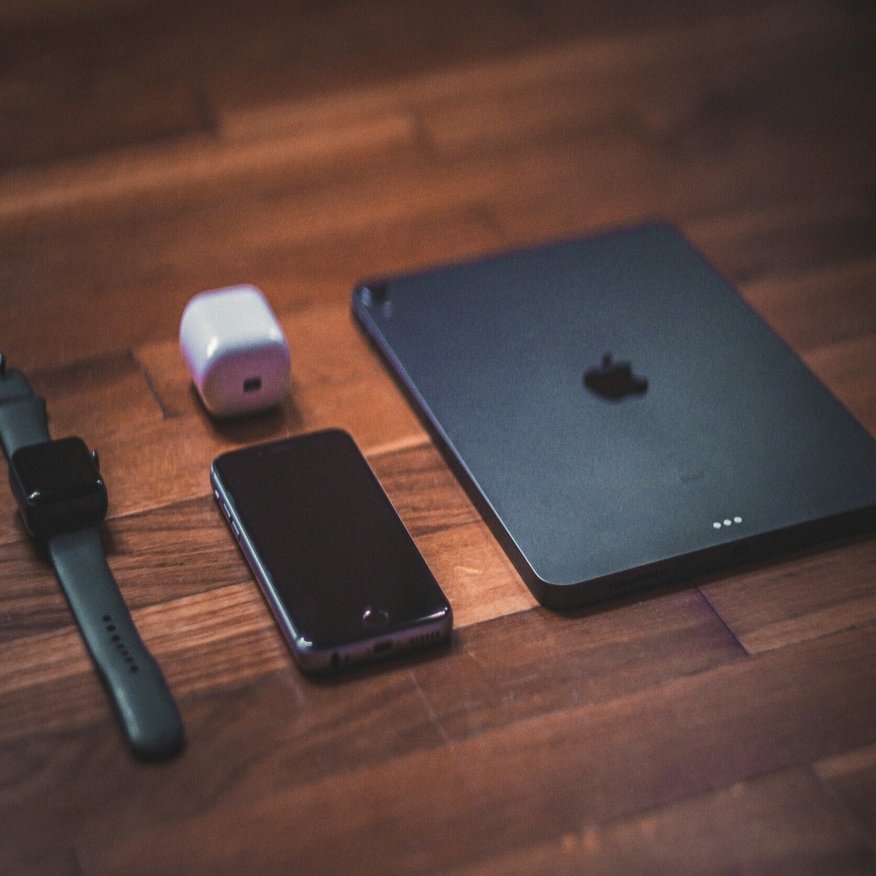 最新のiPad proを買った話。Airと迷い13インチ、M4、セルラーモデルを