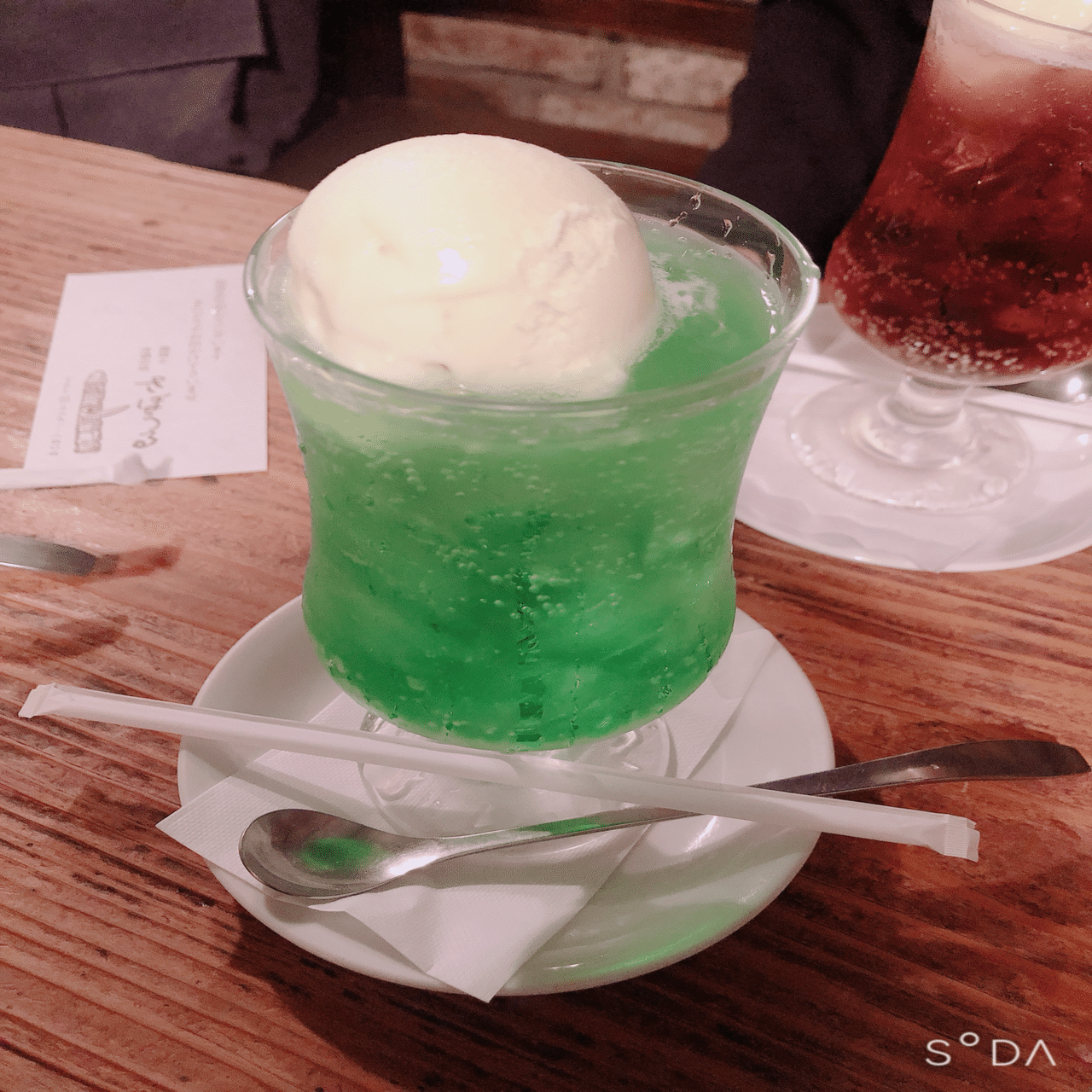 クリームソーダ【東京】｜ざわ(藍沢未羽)