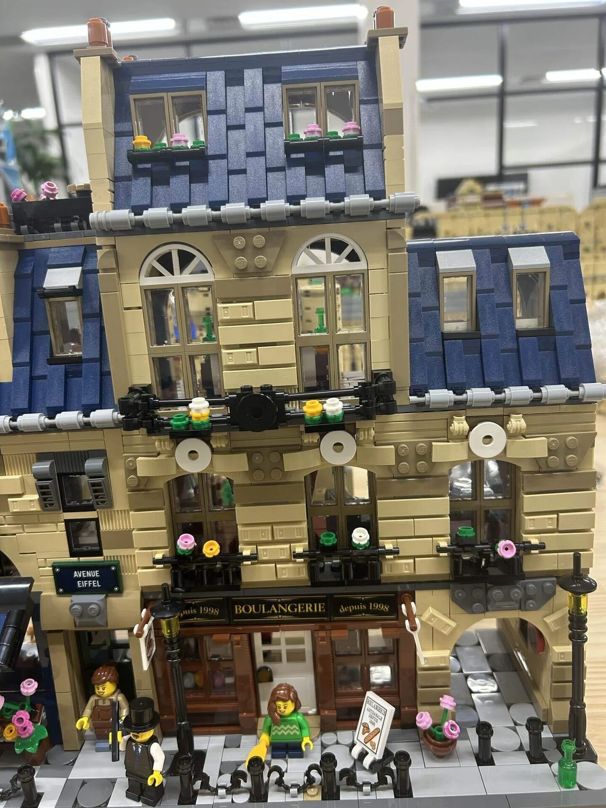 LEGO 910032 パリの街並み｜YOSHINANI, Inc.（よしなに）