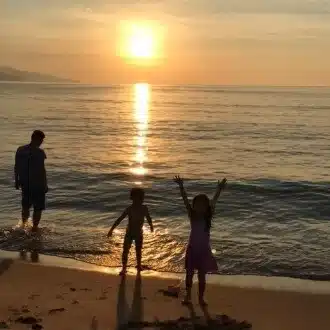 はしゃぐ年子の心