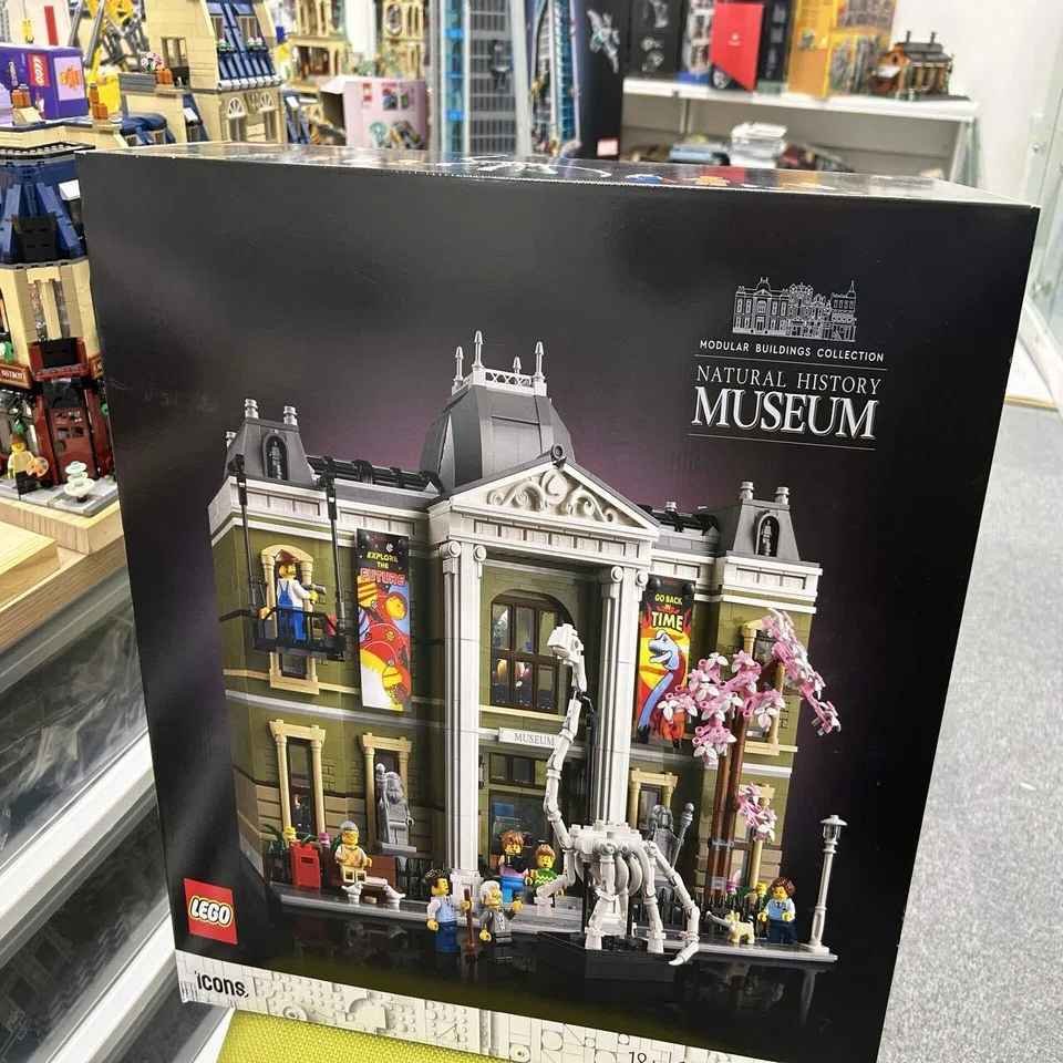 LEGO 10326 自然史博物館｜YOSHINANI, Inc.（よしなに）