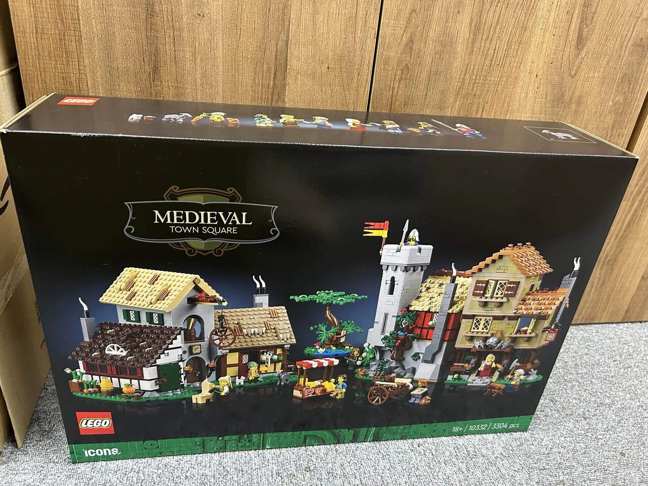 LEGO 10332 中世の街並み｜YOSHINANI, Inc.（よしなに）