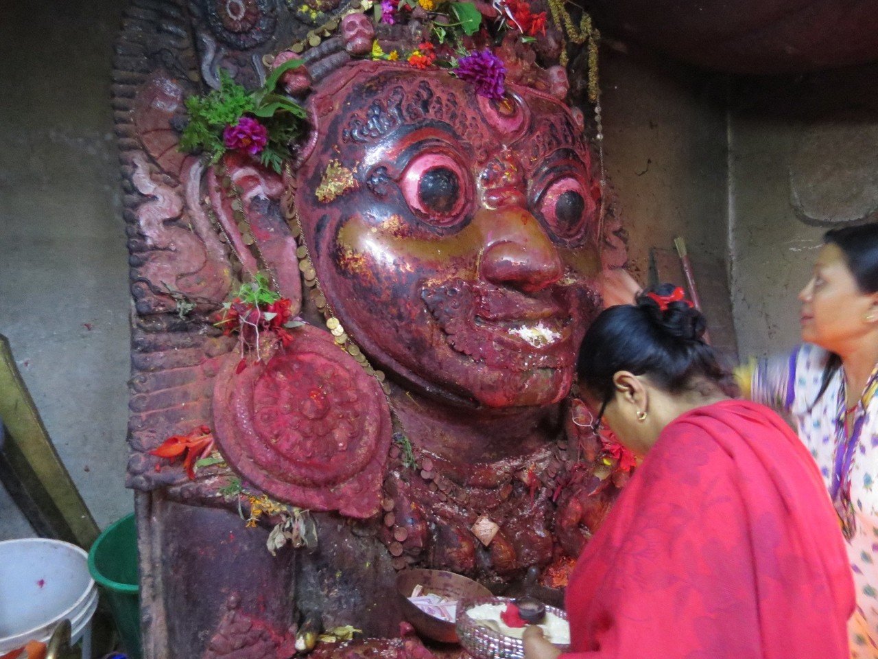 多様な文化が交錯するネパールで、人と自然と神々とのつながりを感じて