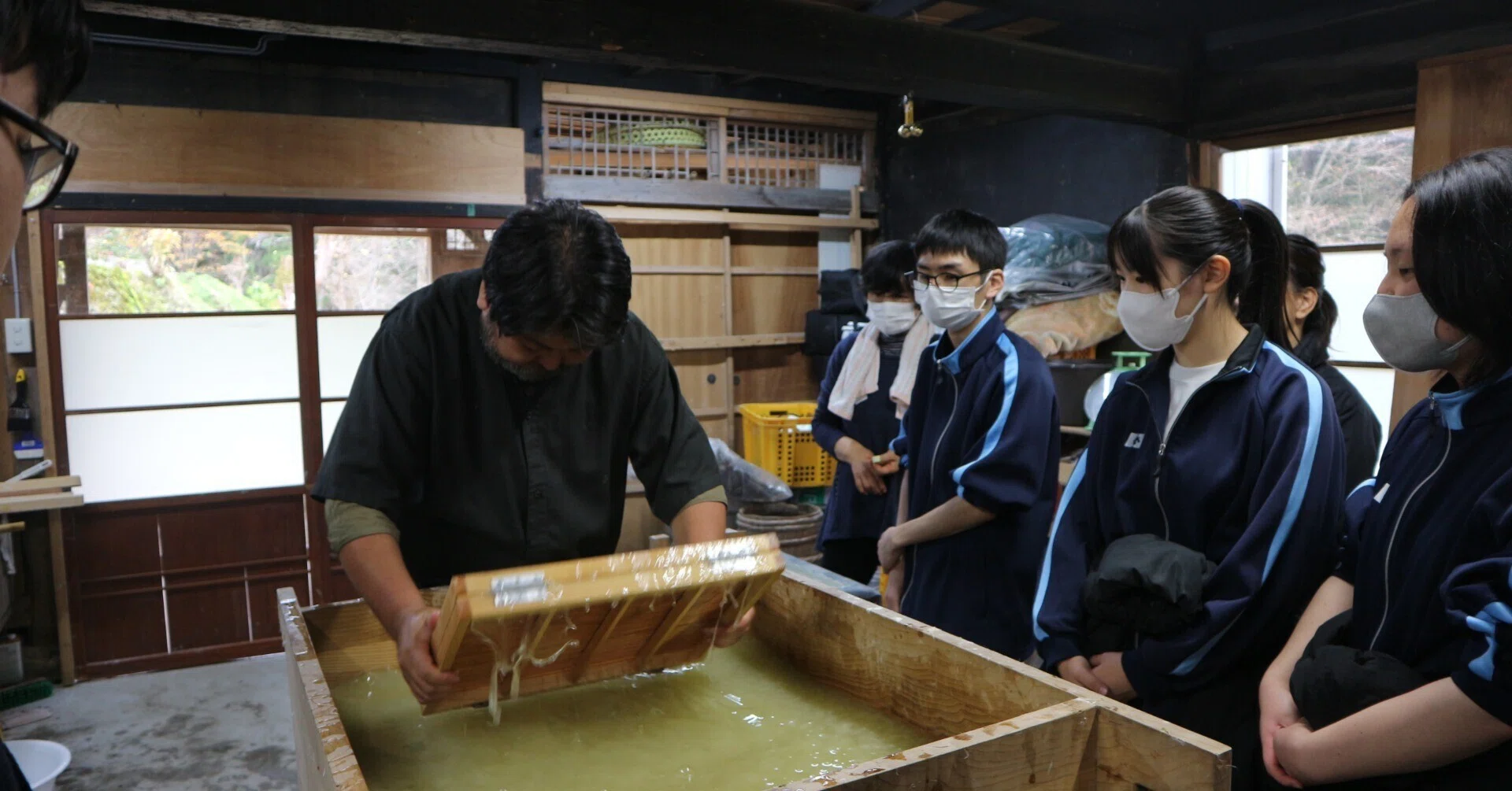 西会津高校 3年生 出ヶ原（いづがはら）和紙使っての卒業証書和紙