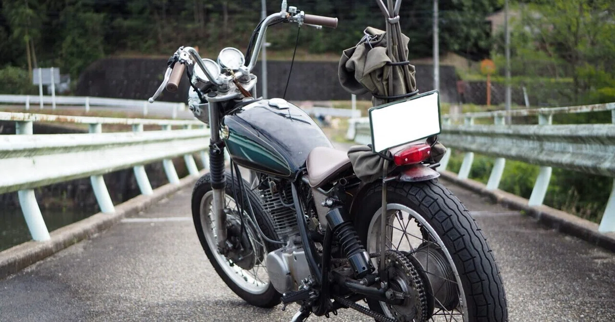僕のSR400に棒が付きました【シーシーバー】｜はねんたたけいてぃん