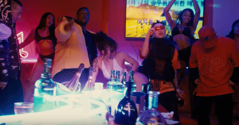 Jay Parkのホーム、コリアン・タウンでのスワッグを読む。(Jay Park & Hit-Boy - "K-TOWN")