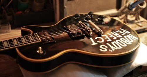 復活！愛器 レスポールカスタム“ NOBODY'S PERFECT ”｜Freedom Custom