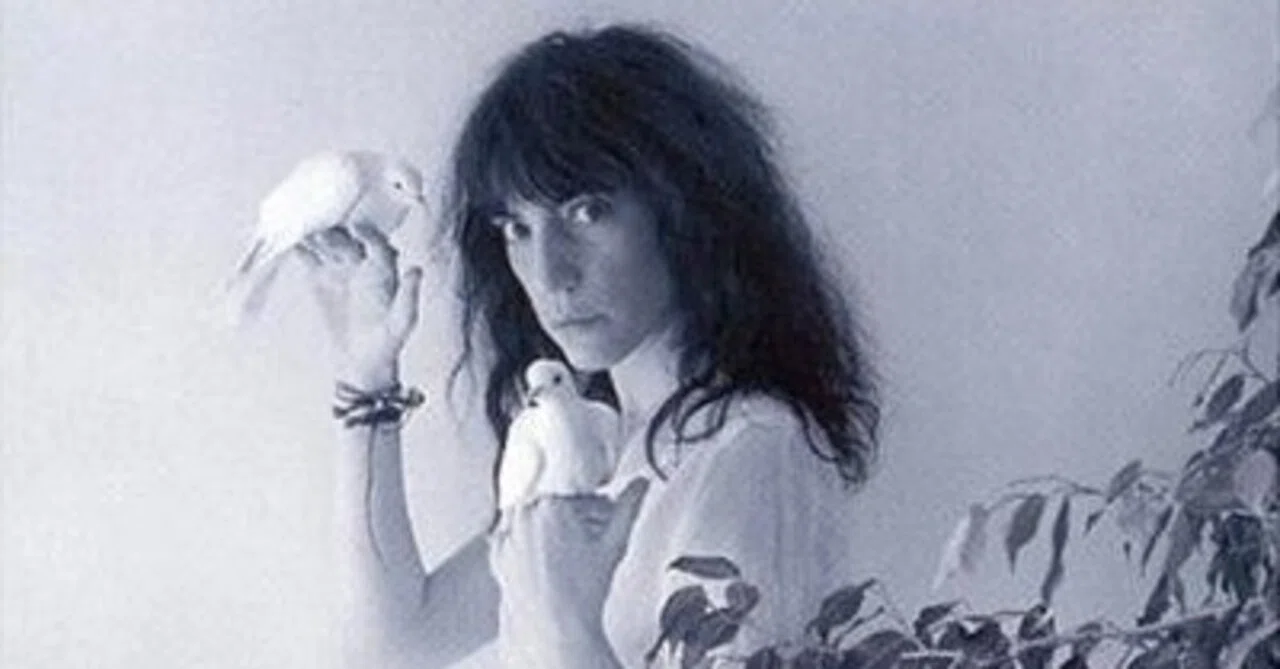 FREDERIC / PATTI SMITH GROUP from 『Wave』 -1979-｜Blue