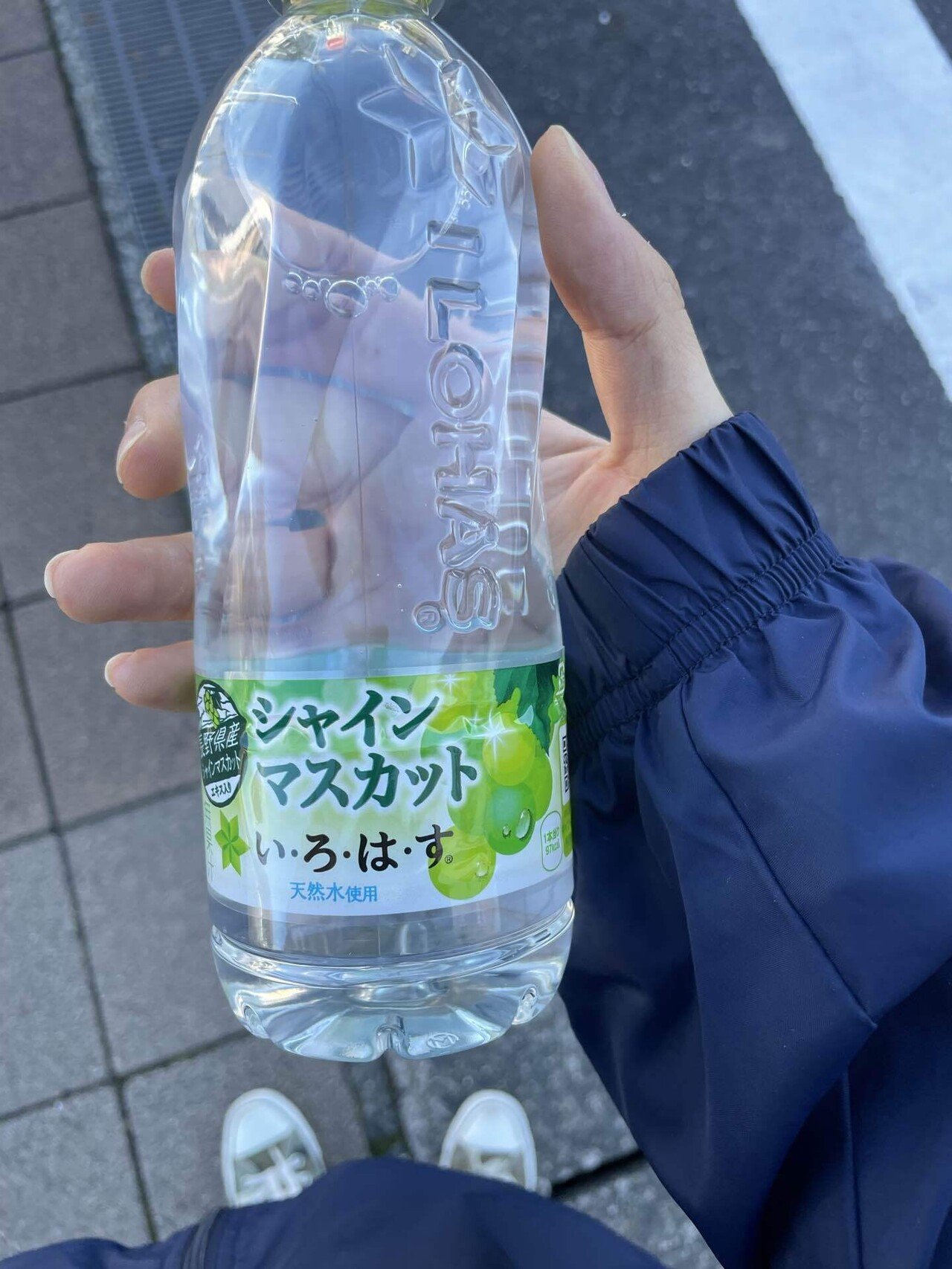 いろはす いろはすから感じた恐怖｜Shomin Shinkai