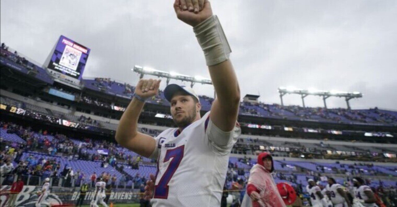 ランニングバックばりの走力と強烈なパス！ビルズのジョシュ