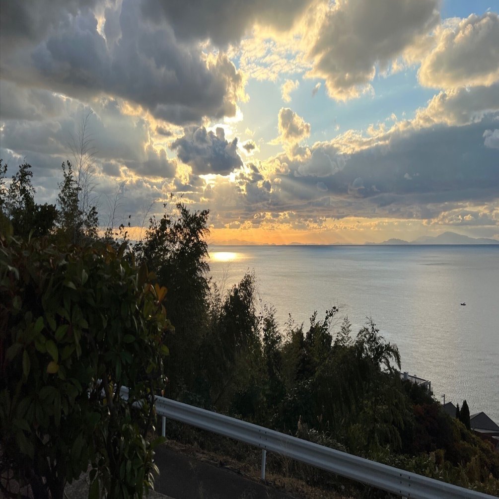 イエス・キリストの再臨デジタルダウンロード、雲の天国聖書印刷可能な壁アート、キリスト教モダンプリント聖書スケッチギフト、黙示録 - Etsy 日本, image size:1920x1005