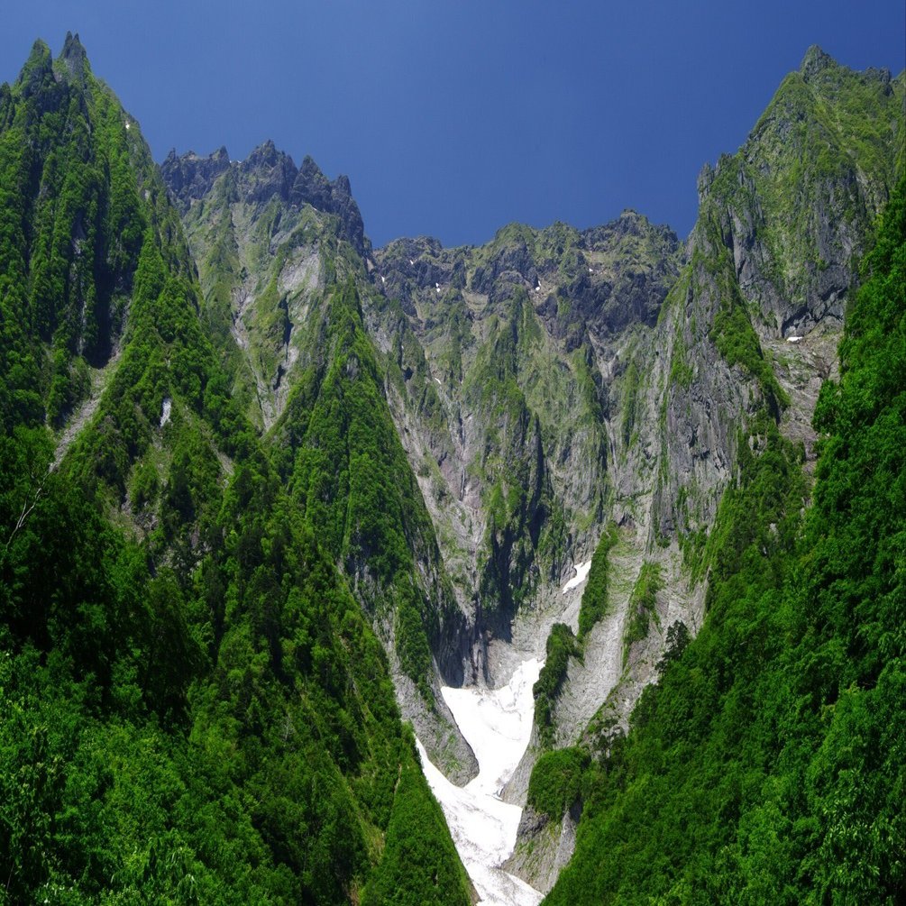 大きな　谷川岳風景画 谷川岳 大雪渓 ～撮影旅行よもやま話集～｜綺麗な風景写真が撮りたい