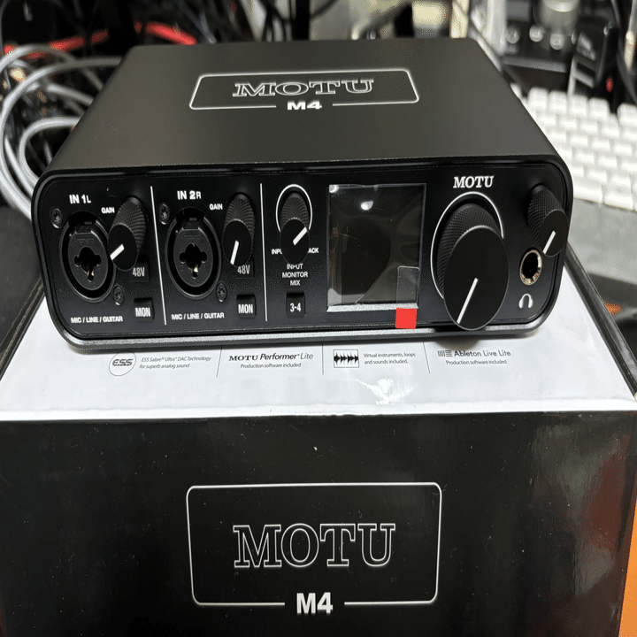 【箱あり・状態良好】MOTU M4 オーディオインターフェイス 箱あり・状態良好】MOTU M4 オーディオインターフェイス オーディオ
