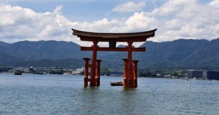世界遺産紹介（9）厳島神社（広島県廿日市市宮島町）｜ユウキ