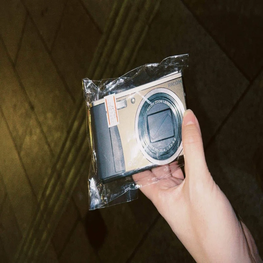 RICOH R10｜すず