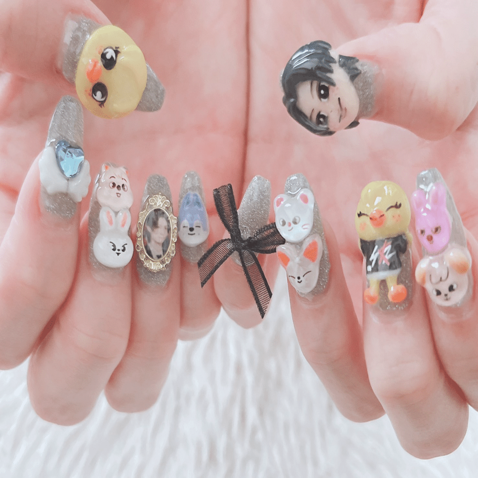 ゴシックなネイル｜705