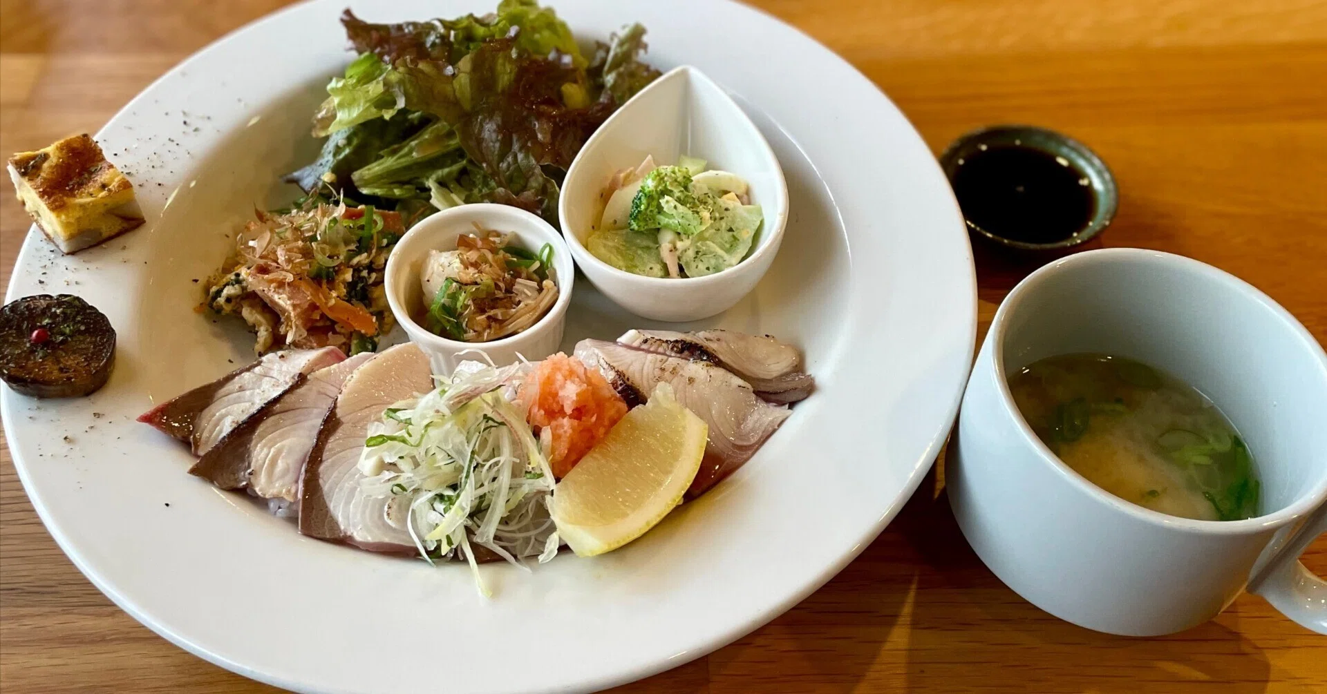 古民家で島の文化を味わう。「nicco」のお魚中心日替わりランチ@愛媛県