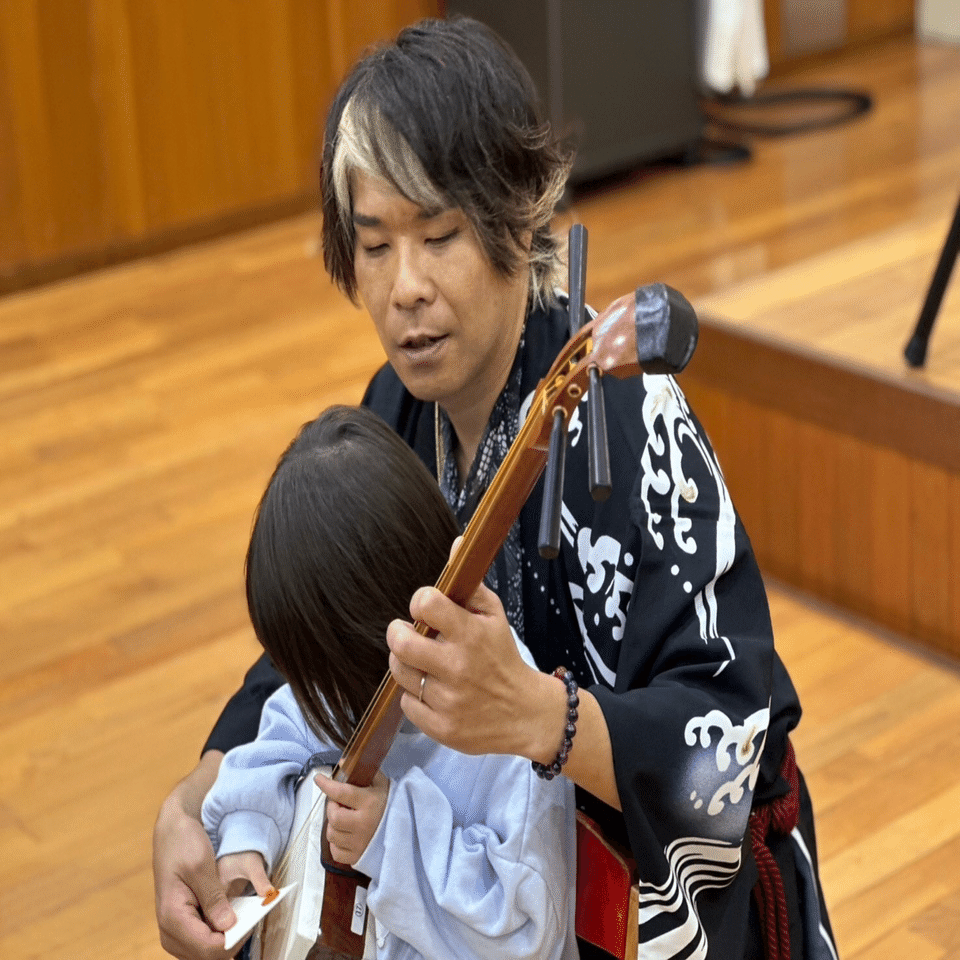 幼児に響け！和楽器三味線♪｜KUNIAKI（三味線のくにちゃん）