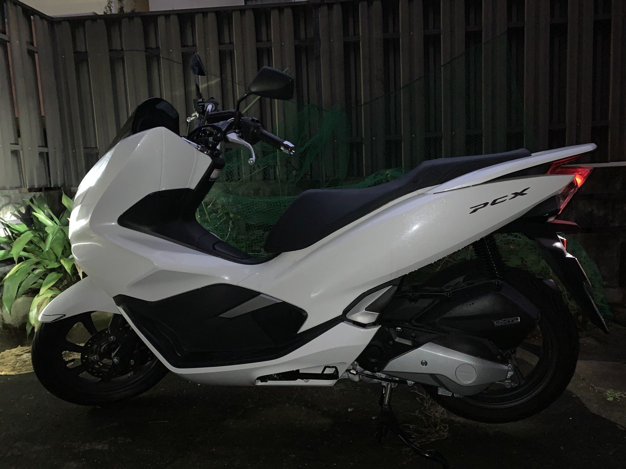 ホンダ Pcxの魅力を徹底解剖 Neoriders Project Note ホンダ Pcxの魅力を徹底解剖 Neoriders Project Note