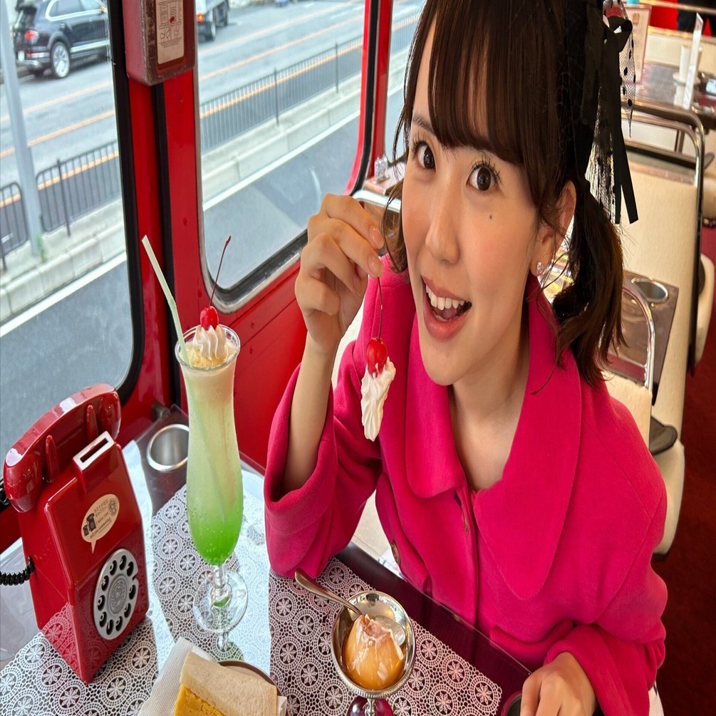 昭和100年目前！阪田マリンが「スカパー！昭和純喫茶バス」で魅せた