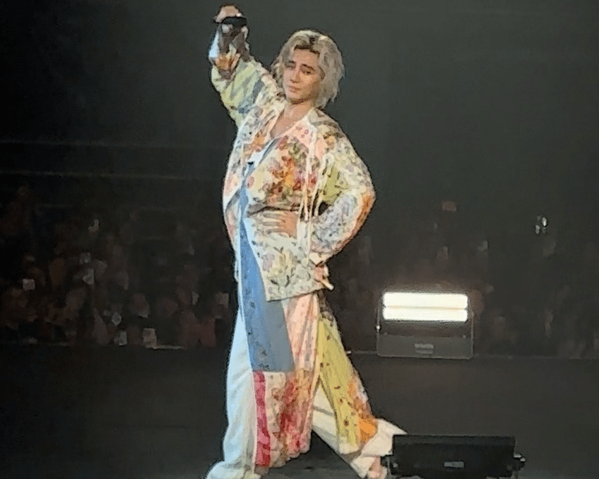 藤井風アジアツアーバンコク限定 ハンディファン ASCII.jp：藤井風さんのアジアツアー、タイに行ってきました！！