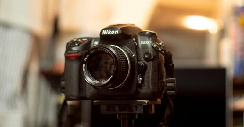 ✨Nikon D80 レンズキット 煙たかっ 手振れ補正 CCDセンサー高画質撮影✨