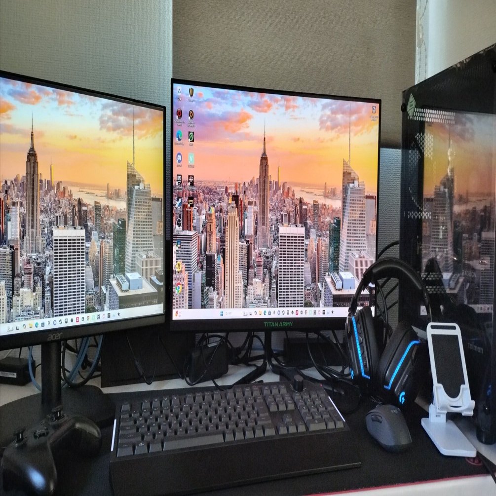 去年の3月に購入したiiyamaのデスクトップPCとゲーミングモニター 煩わしかっ
