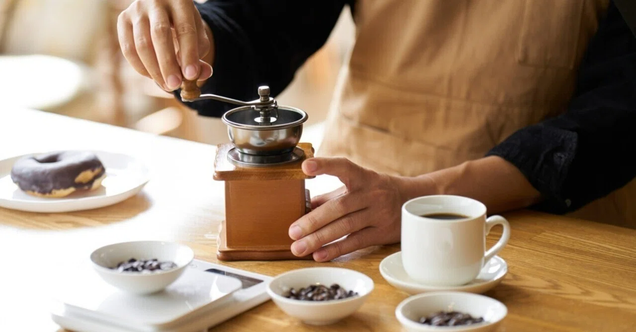 A career-focused woman in her late 30s who doesn't cook, grinds coffee ...