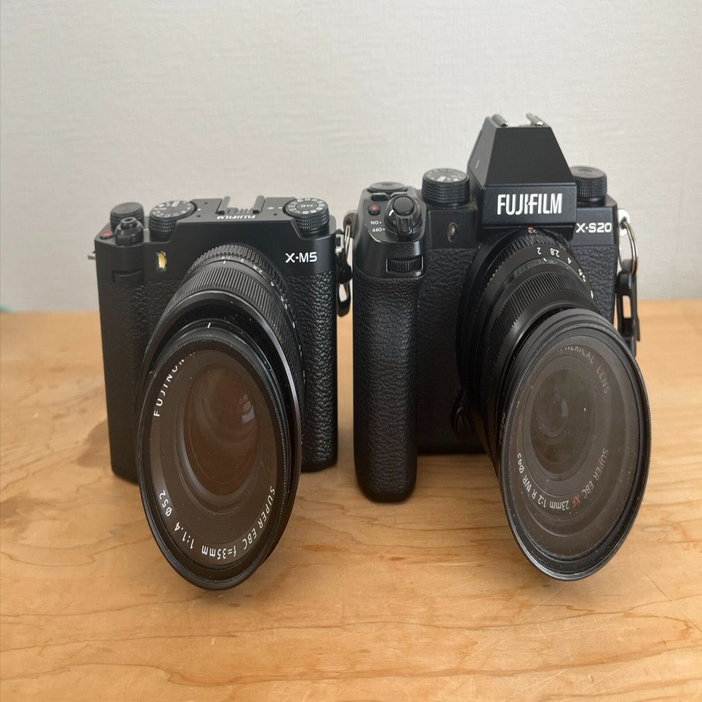 FUJIFILM X-M5を開封！X-S20との比較で見えた「小ささ」の魅力と