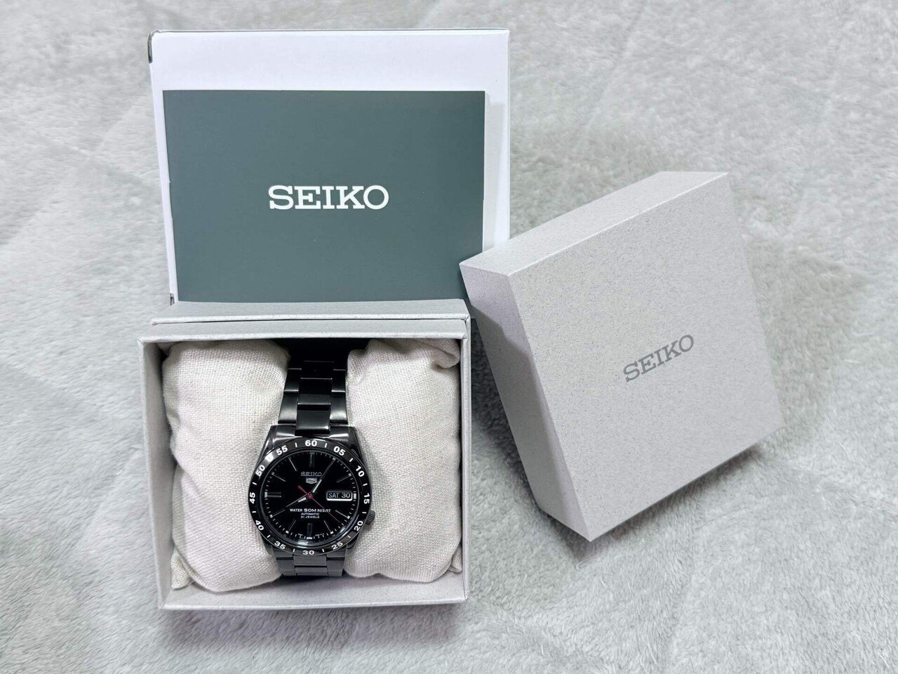 SEIKO5「黒い稲妻」を38歳の誕生日プレゼントにもらった。｜ぎんた