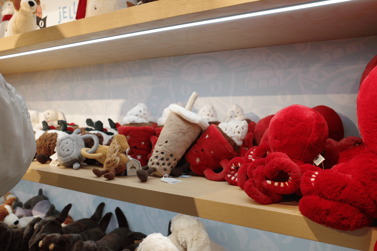 ジェリーキャットの故郷・ロンドンで爆買い！｜ハチ(ユリ)