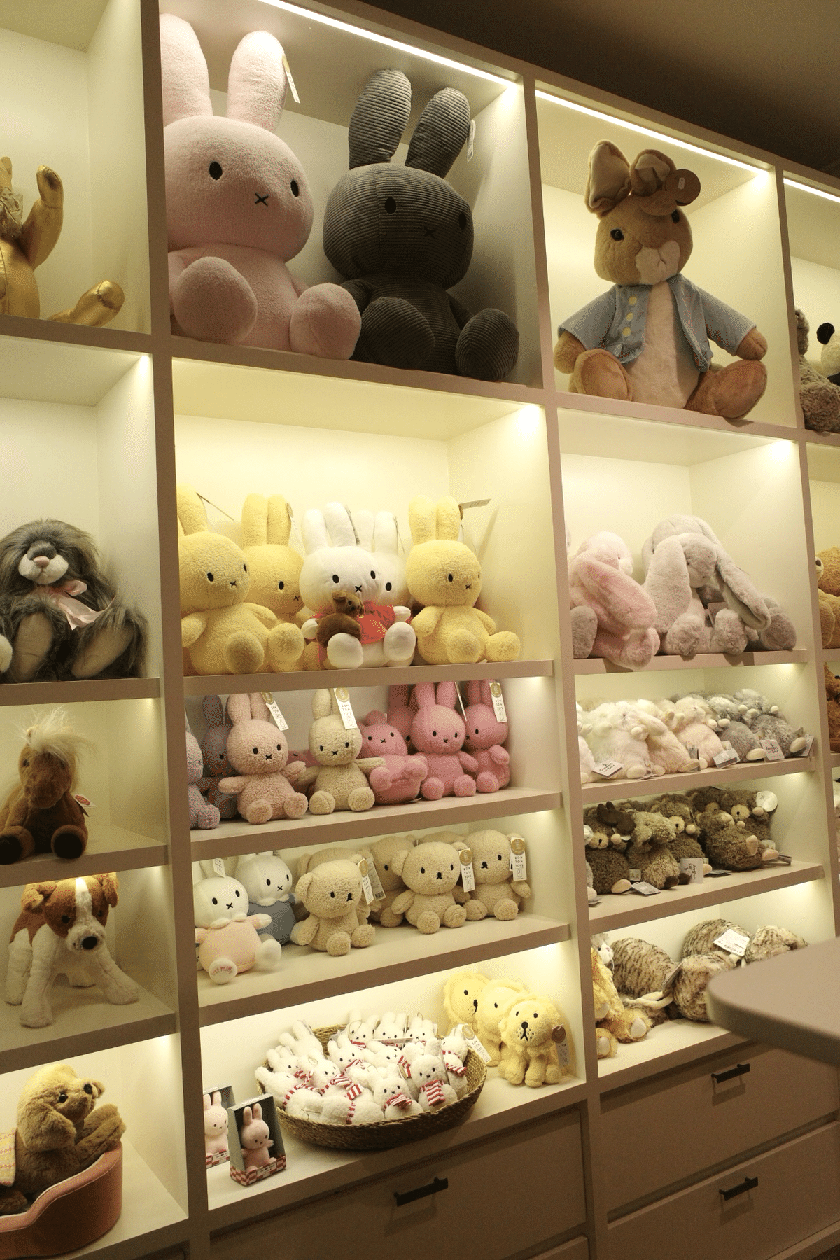 ジェリーキャットの故郷・ロンドンで爆買い！｜ハチ(ユリ)