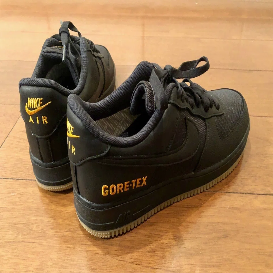 ナイキ エア フォース 1 ゴアテックスを勢いに乗って色違いで2足購入 